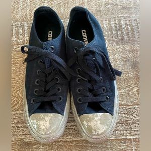 All Star CONVERSE navy canvas sneakers distress look silver soles. Size 6.5W 4M